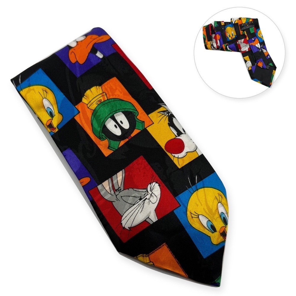 Looney Tunes Necktie OS Vintage 90s Cartoon Mania Bugs Tweety Marvin Daffy Tie